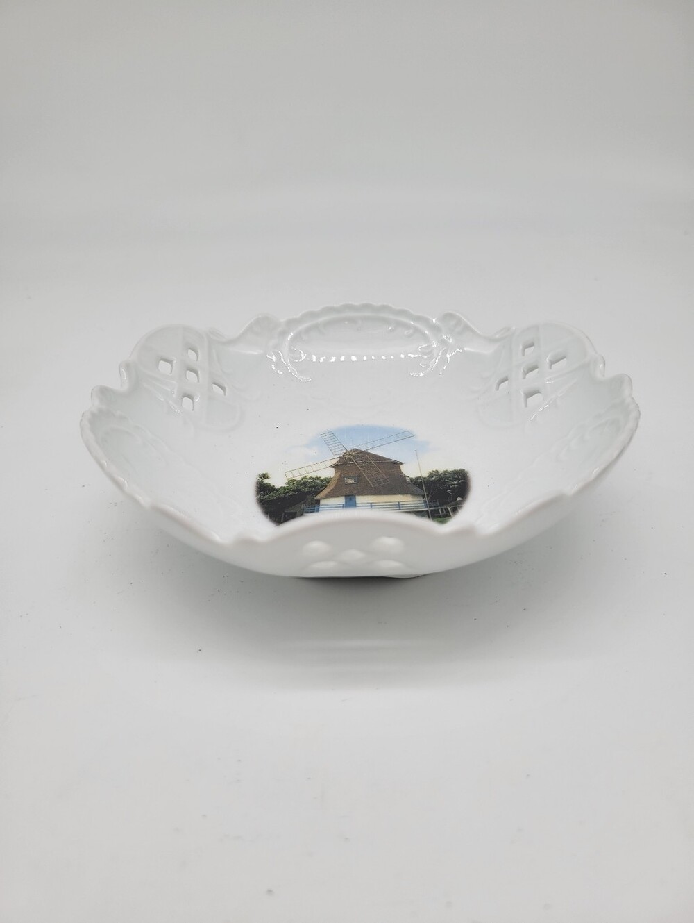 Scalloped Dish Cut-outs w/Dutch Windmill Print Vintage